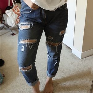 Boyfriend Distressed Jeans